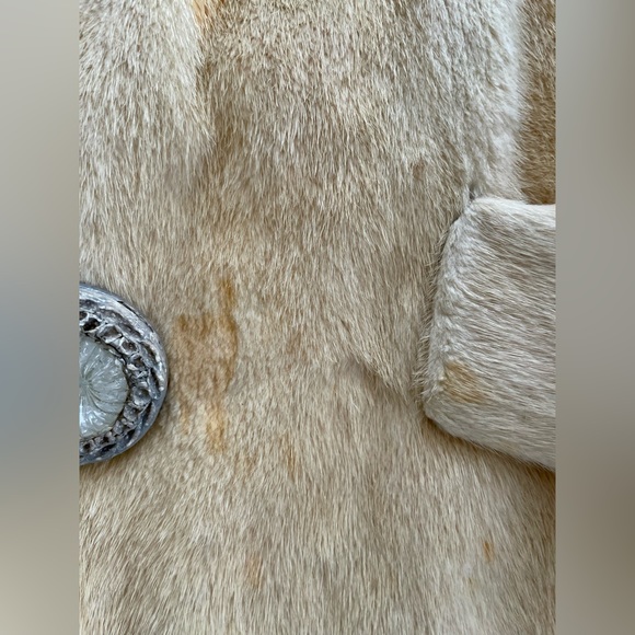 Vintage Montaldo’s Champagne Fur Coat—Size Medium - Picture 5 of 12